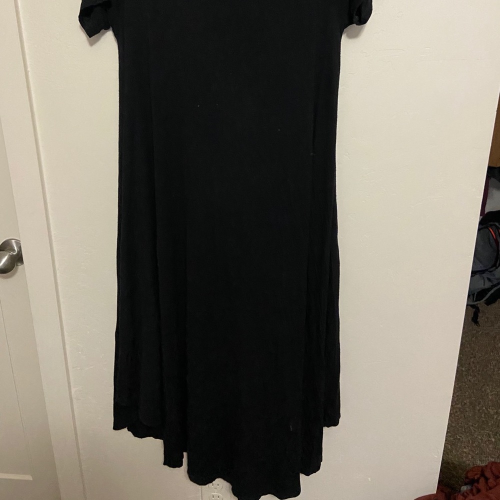 Short sleeve flowly black dress